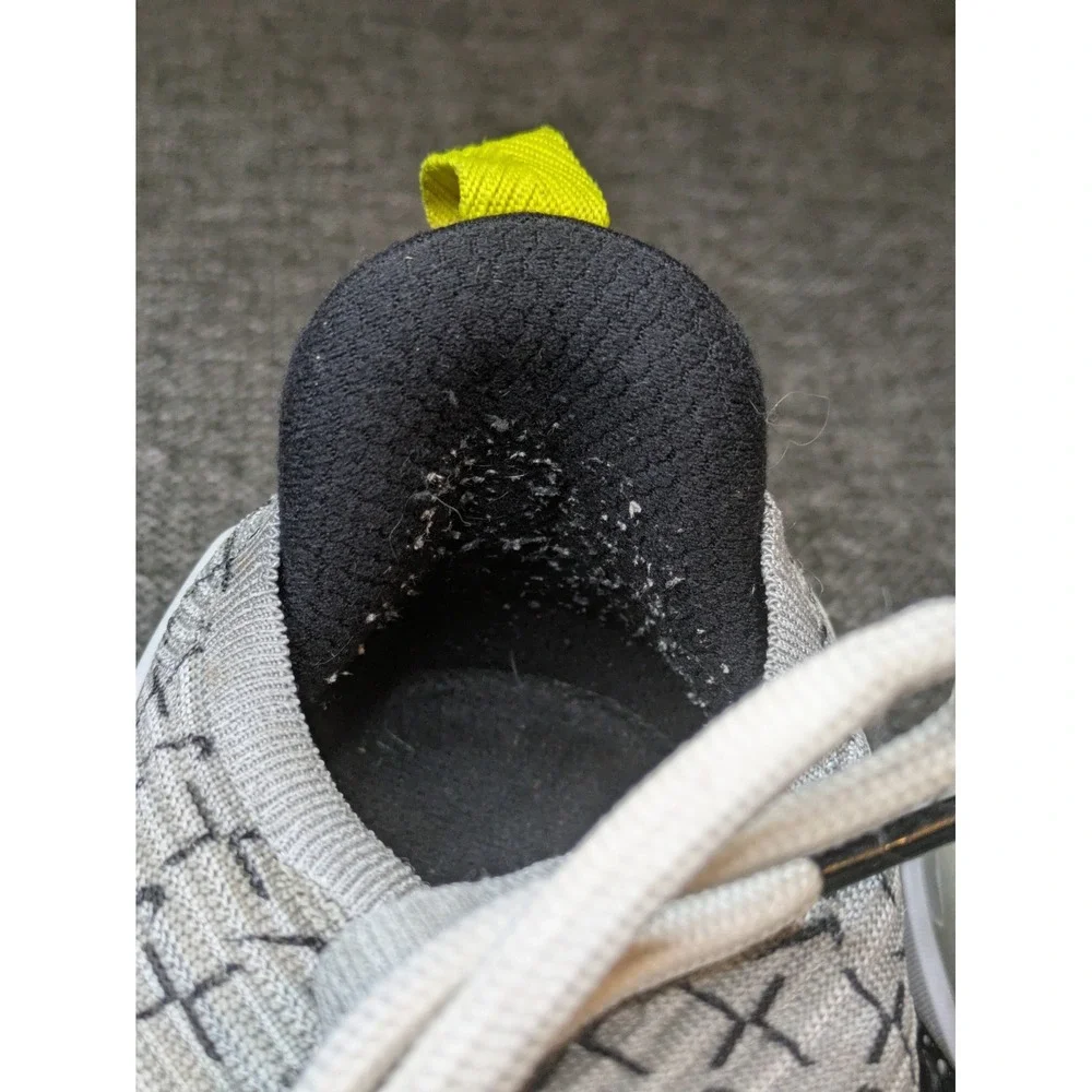 Nike Metcon DSX Flyknit 2 X Mens Size 9.5 US Gray Dynamic Yellow Training Shoes